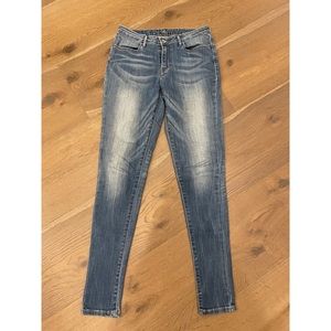 Levi’s skinny jeans